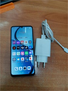 Realme С61 8/256 890000623515