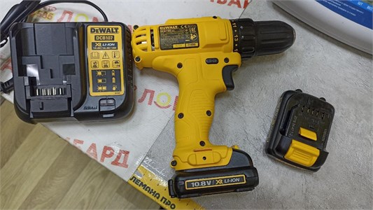 Дрель-шуруповерт DeWALT DCD700 890000636316