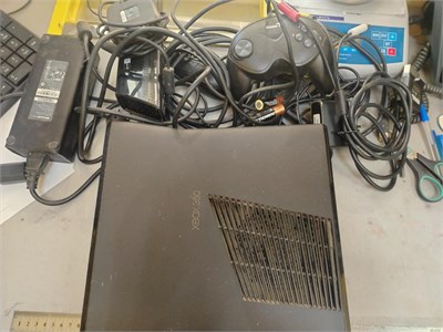 Игровая приставка Microsoft Xbox 360 S (1439) 890000638856