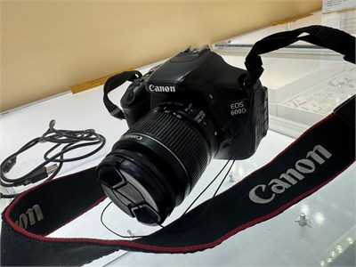 ФОТОАППАРАТ CANON EOS 600D + объектив 18-55мм 890000639719