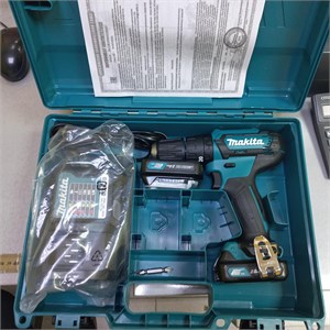 Аккумуляторная дрель-шуруповерт Makita HP333D 890000638794