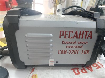 Сварочник Ресанта САИ-220Т LUX 890000630164