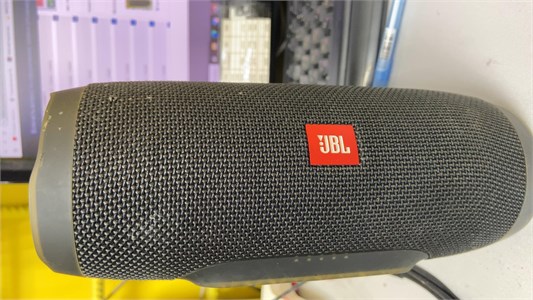 Портативная колонка JBL Charge 3 890000547116