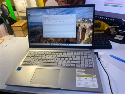 15.6" Ноутбук ASUS Vivobook 15 X1504ZA-BQ827 (i3 1215U) 890000643627