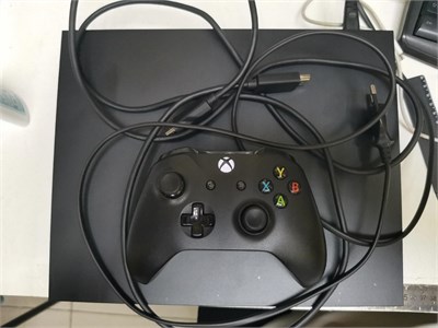 Игровая приставка Microsoft XBox One X 1 TB 890000641884