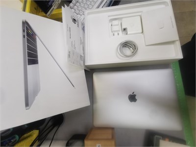 Ноутбук Apple MacBook Pro 13 (2019, два порта Thunderbolt 3) 8/128 ГБ 890000625594