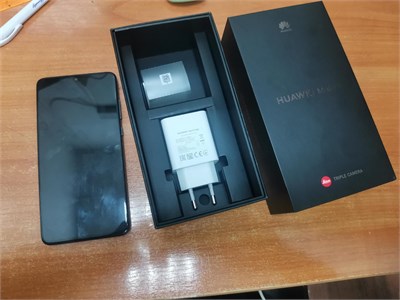 HUAWEI MATE 20 6/128 ГБ 890000646813