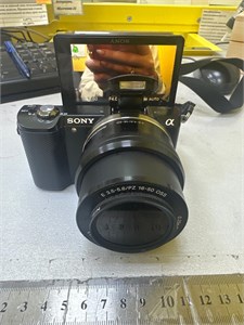 Фотоаппарат Sony Alpha A5000 + объектив 16-50мм 890000648025