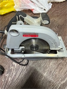 Циркулярная пила Интерскол ДП-210/2000М 890000648326