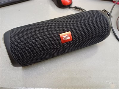 Портативная колонка JBL FLIP5 890000648269