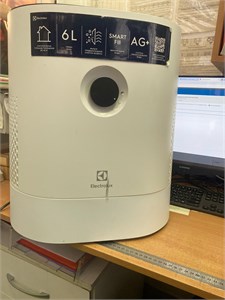 Увлажнитель воздуха electrolux EHW 600 890000648590