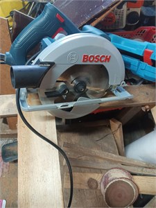 Циркулярная пила BOSCH GKS 140 890000650075