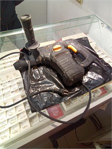 Перфоратор DEKO DKH1600W 890000638058