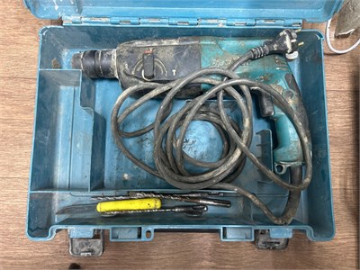 ПЕРФОРАТОР MAKITA HR2450 890000651121