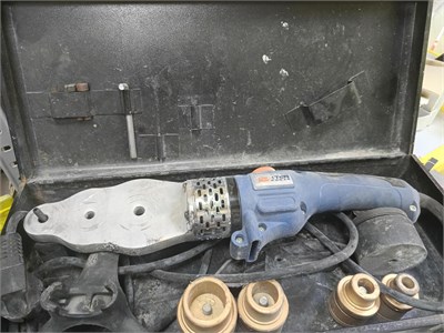 Паяльник полипропилена для сварки труб Dexter R1510B 890000655390