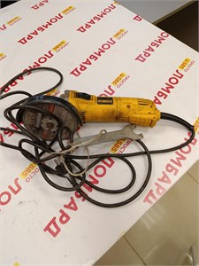 УШМ DeWALT D28134-QS 890000657269