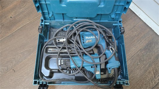 Шуруповерт по гипсокартону Makita FS4000 890000658147