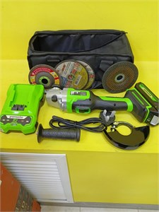 Аккумуляторная угловая шлифмашина Greenworks GD24AGK2 890000659364