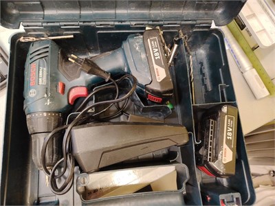 Аккумуляторная дрель-шуруповерт Bosch GSR 1800-LI Professional 890000638033