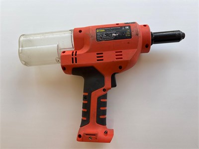 АККУМУЛЯТОРНЫЙ ВЫТЯЖНОЙ ЗАКЛЕПОЧНИК MESSER M1000 890000659539