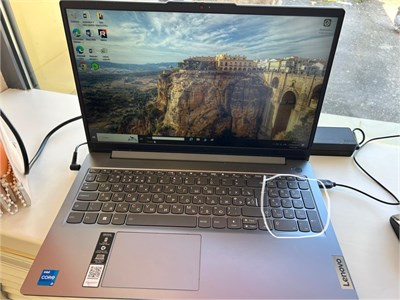 Ноутбук LENOVO IdeaPad Slim 3 15IRH8 ( I5-13420H ) 890000650287