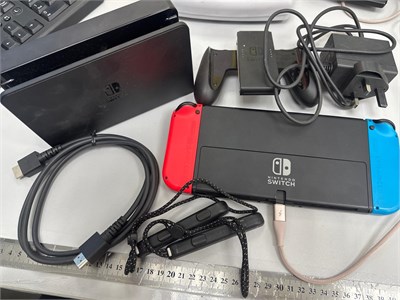 Игровая приставка  NINTENDO SWITCH HAC-016 890000662655