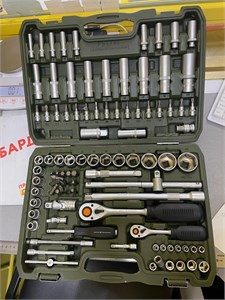 НАБОР ИНСТРУМЕНТОВ Дело Техники 620794 890000631694