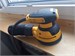 Эксцентриковая шлифмашина DeWalt DWE6423-QS 890000764257